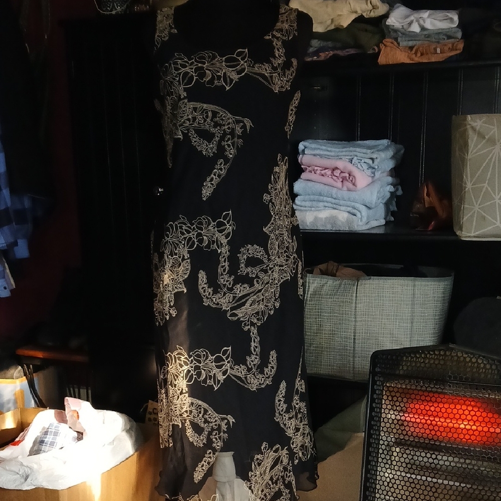 Chic Black and Gold Maxi Dress
